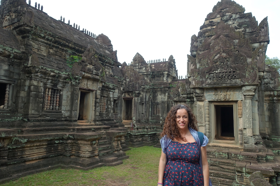 Pilar at the Banteay Samre temple, in the middle of the structure.