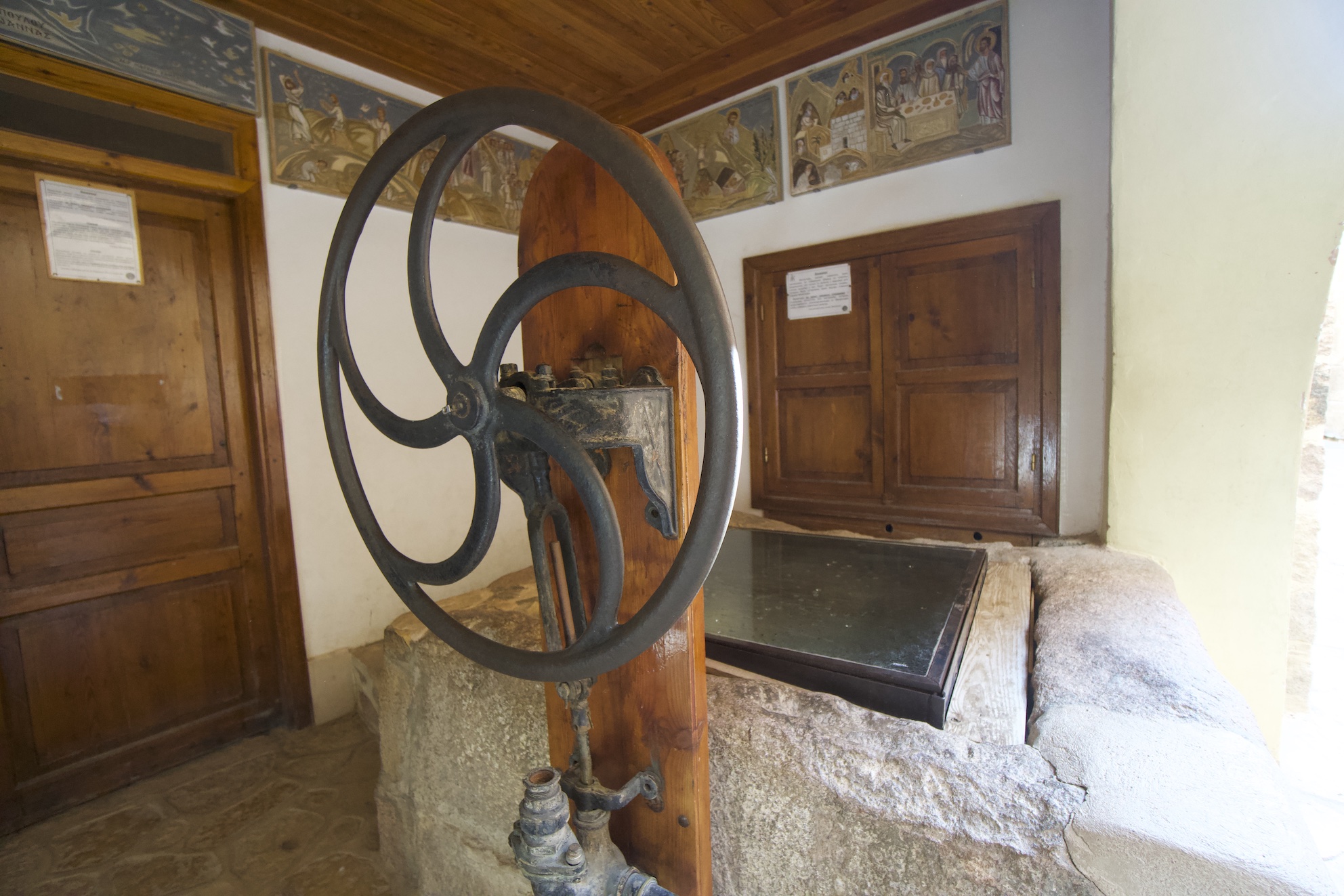 The Moses Well in Sain Catherine church i