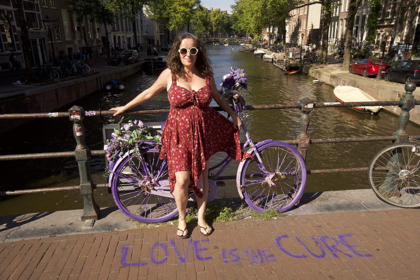 Pilar with a nice decorated bike in the Amsterdam canals