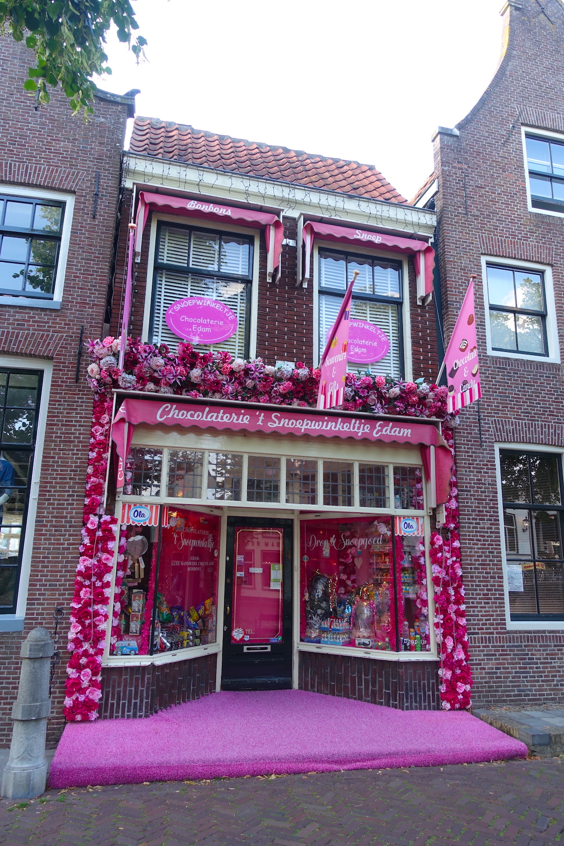 Pink sweet and chocolate shop in Edam