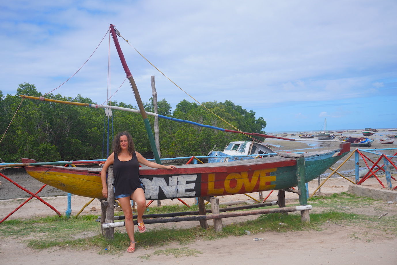 One love boat and the port of Kilwa Kivinje historical site