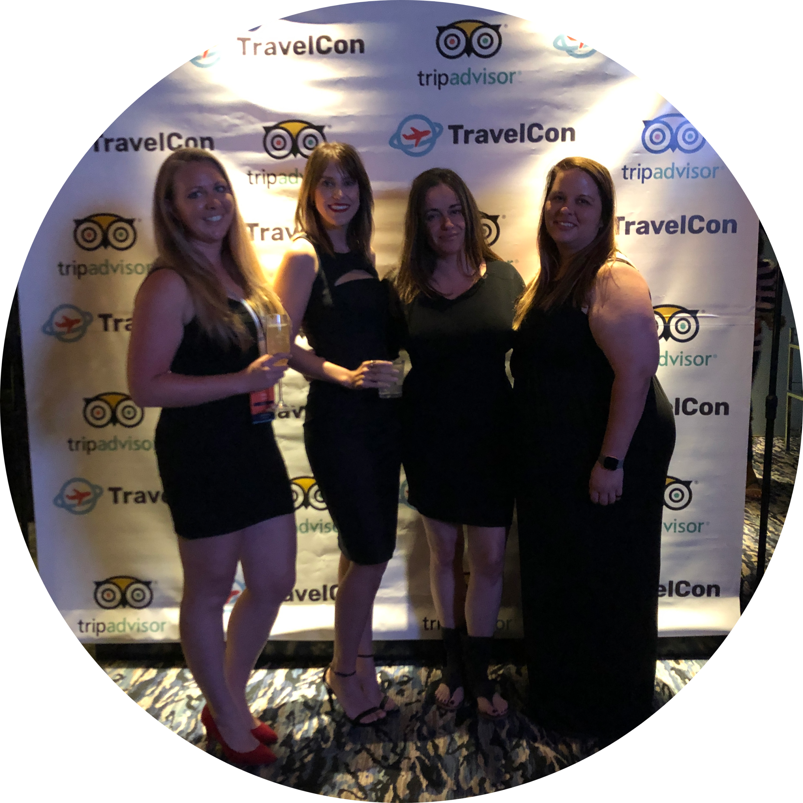 Pilar and a group of travel bloggers in the travel conference in Boston 2019